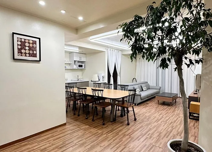 J Honor Apartament *