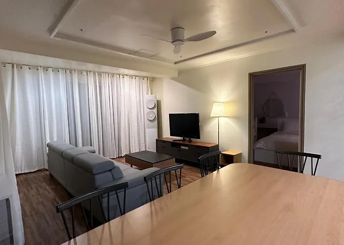J Honor Apartament *