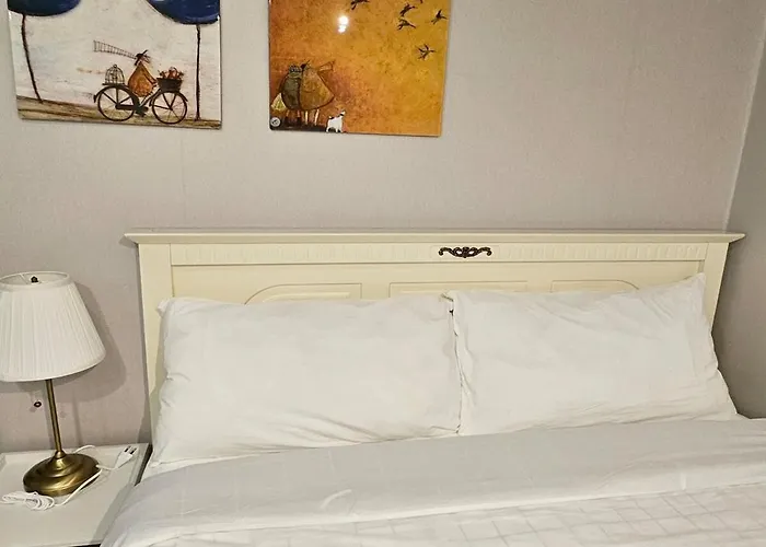 J Honor Apartament