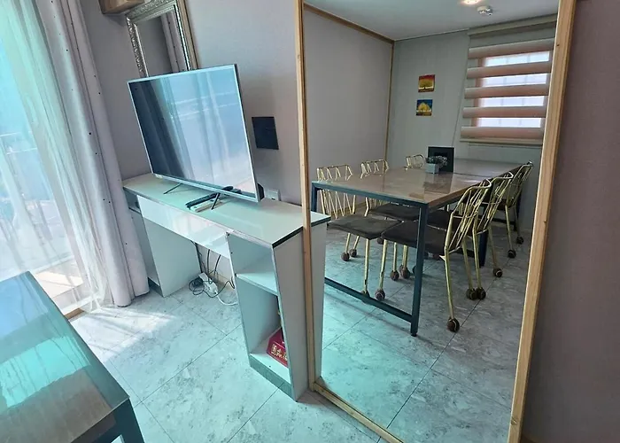 J Honor Apartament